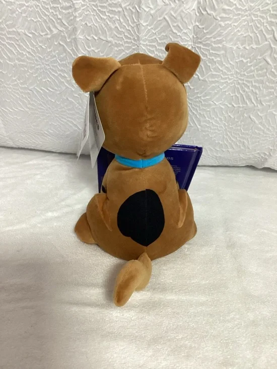 Scooby Doo Kohls Cares “A Halloween Mystery” Book & 9” Sitting Plush NEW - Picture 5 of 11